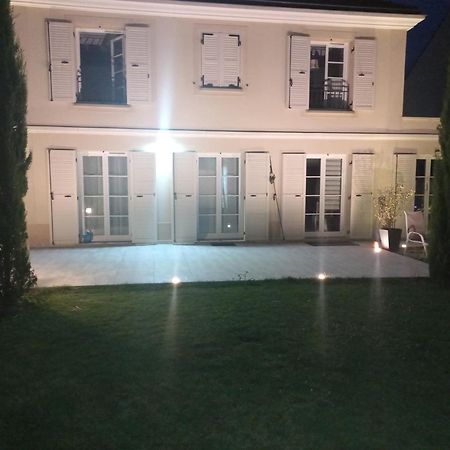 Luminary Night Suite Montévrain Dış mekan fotoğraf