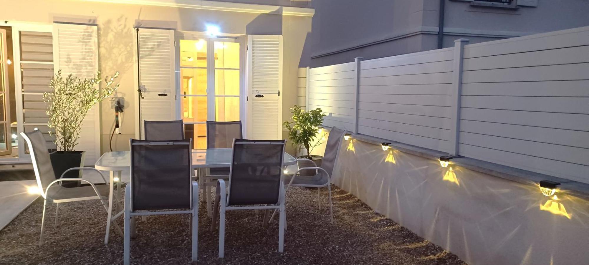 Luminary Night Suite Montévrain Dış mekan fotoğraf